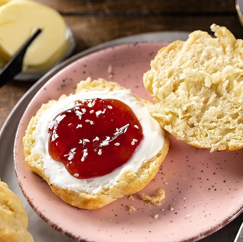 Quick & Easy Joghurtbrötchen mit Naturjoghurt 