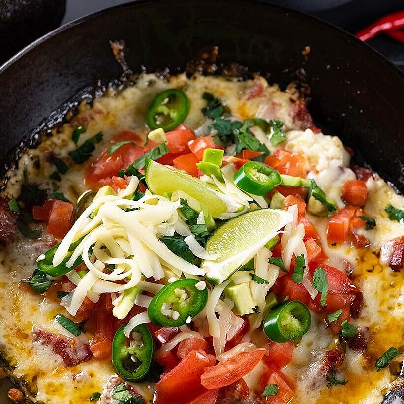 Queso Fundido mit Kashkaval und Sucuk