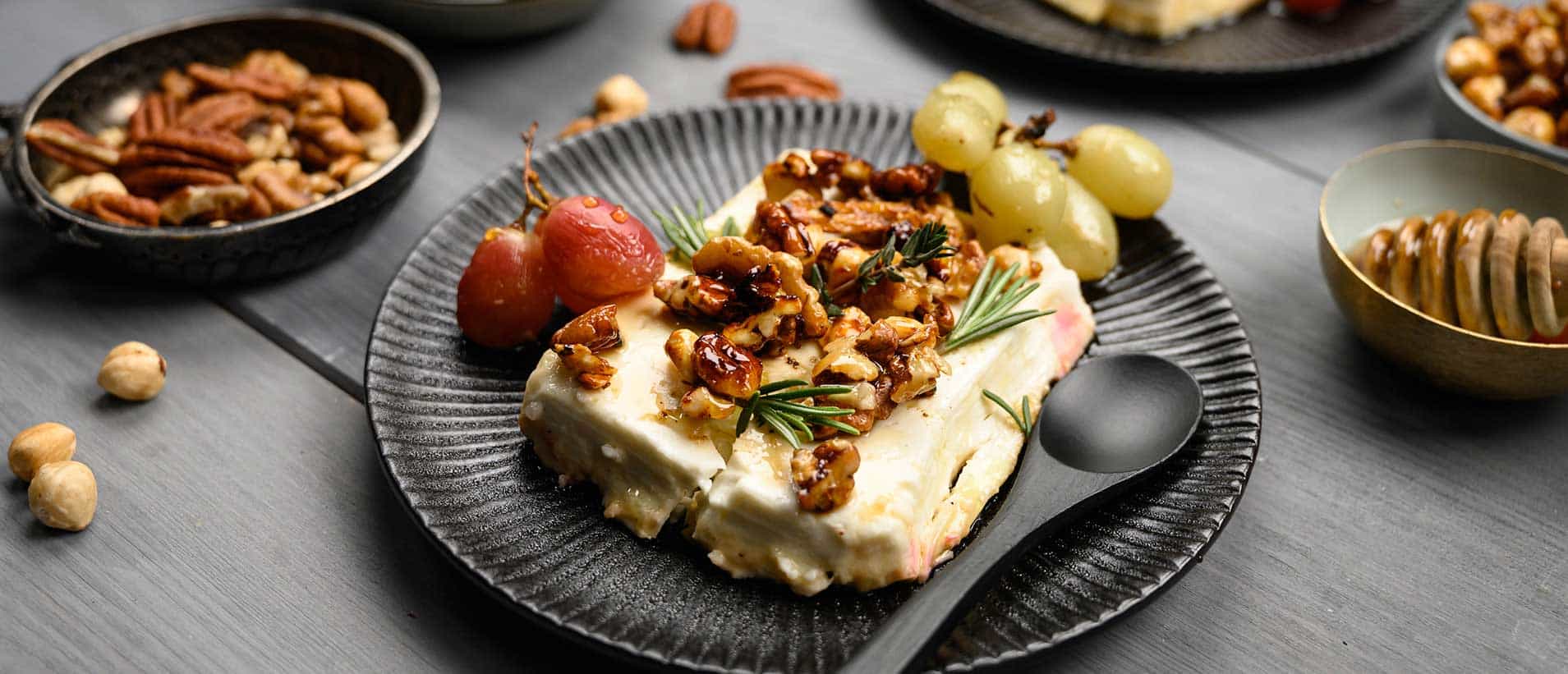 GAZİ Feta mit Nüssen und Honig 