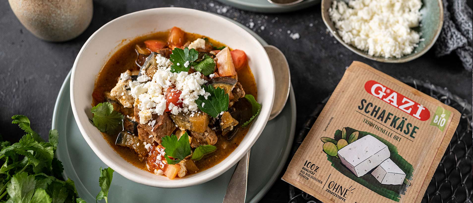 Kalbfleisch Eintopf mit Auberginen und Bio Schafkäse