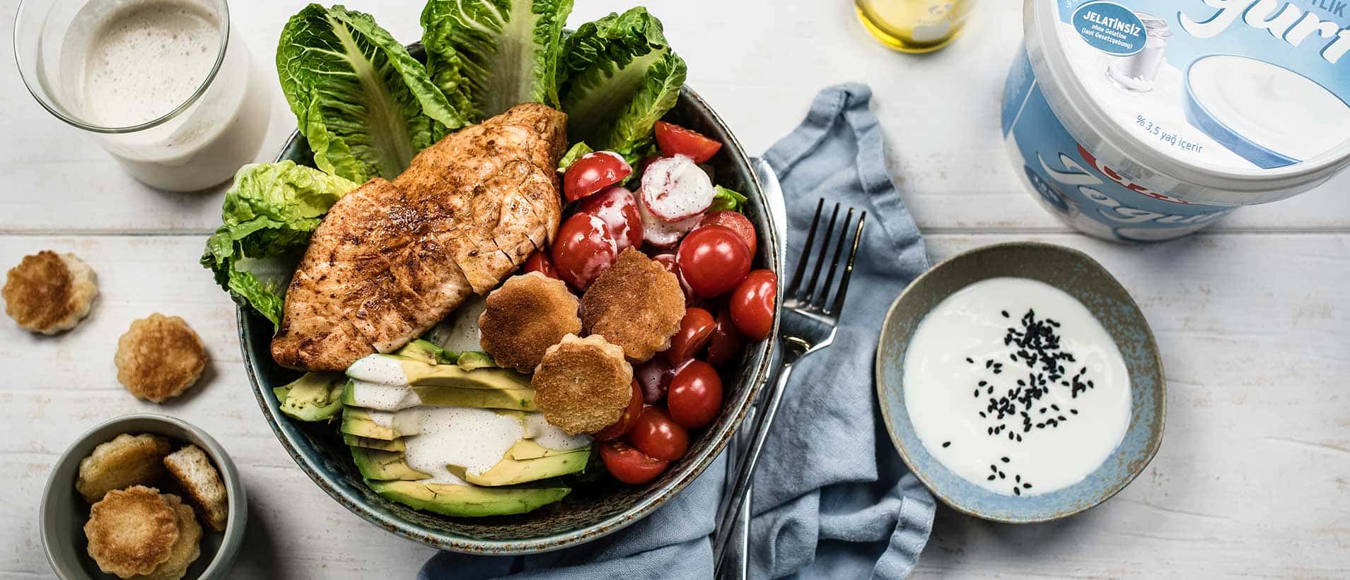 GAZİ Joghurt Caesar Salad